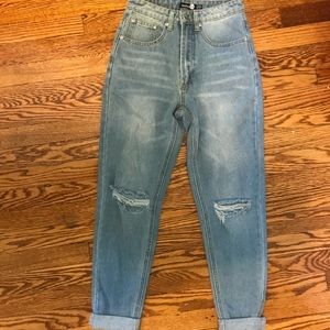 Boohoo Mom Jeans NWOT